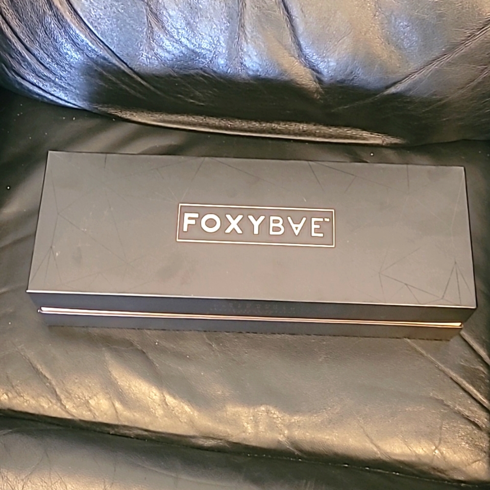 Foxybae rose gold blowout dryer brush